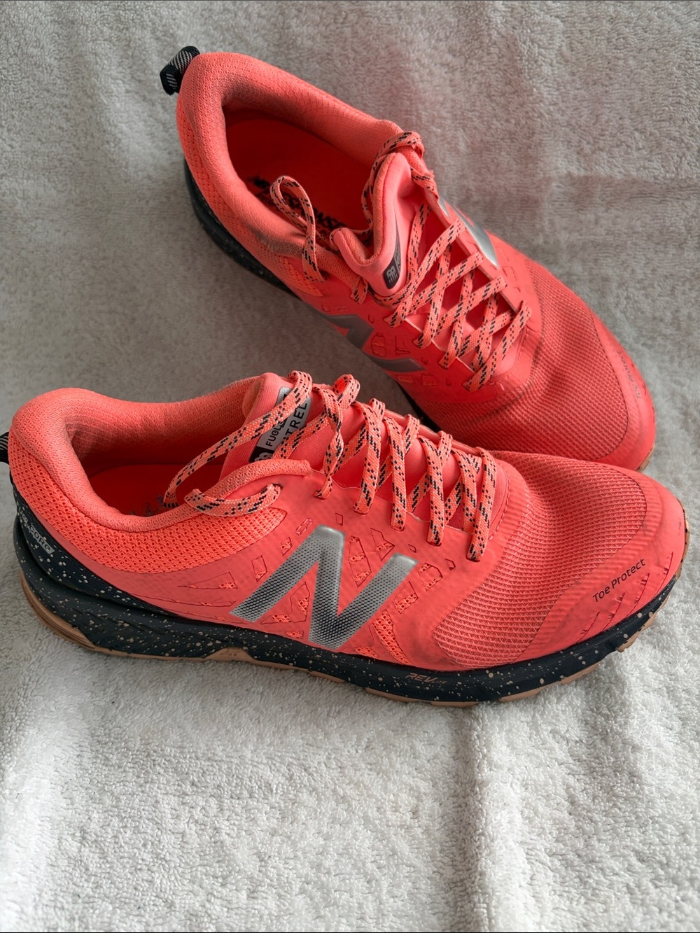 New Balance Women's Neon Coral Trail Running Shoes